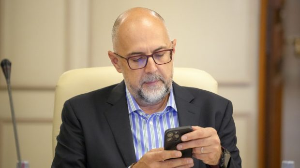 Detalii din negocierile pentru noul Guvern. Dacă PSD, PNL și USR vor rotativa guvernamentală, UDMR va accepta, spune Kelemen Hunor