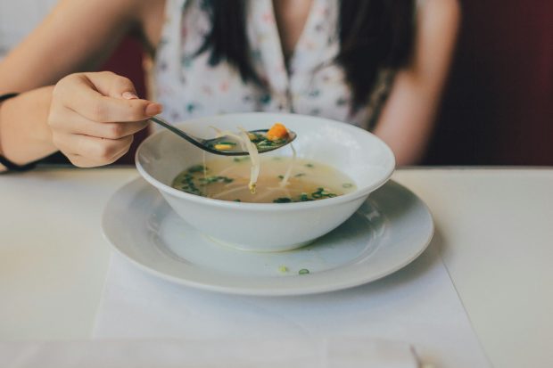 Alimentele ieftine pe care trebuie să le ai în cămară