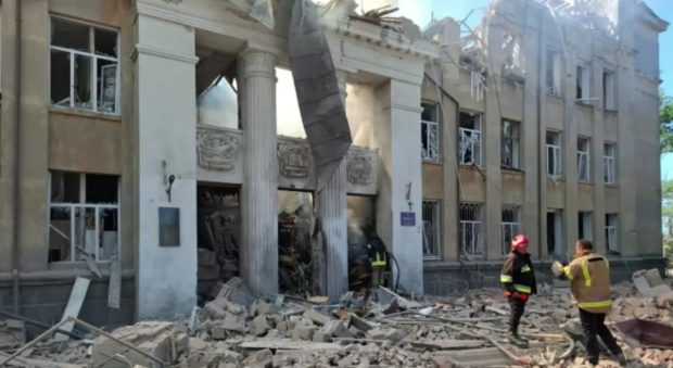 Rusia s-a năpustit cu rachete asupra unui liceu din Cetatea Albă: sunt morți și răniți