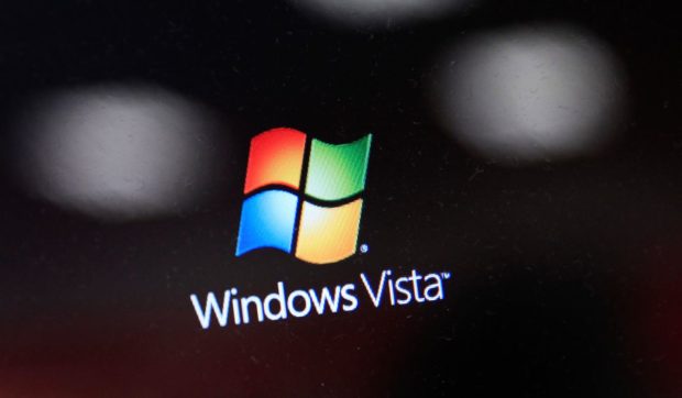 Eroarea amuzantă prin care Windows 11 îi „poartă” pe unii utilizatori direct în 2006