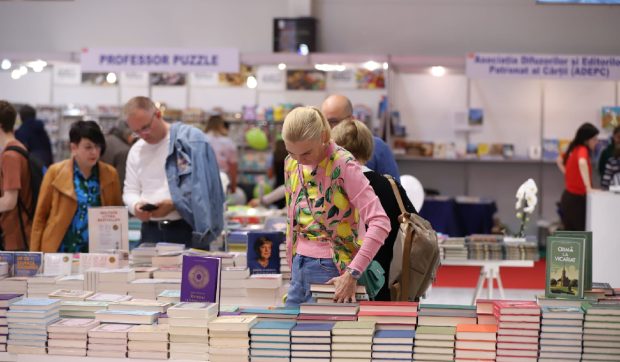 Cele mai căutate cărți la Bookfest. Aglomerație record și vânzări peste așteptări