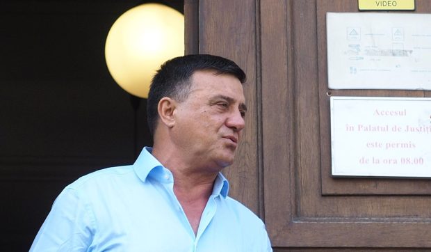 Șiretlicul avocaților lui Niculae Bădălău: cum au întors la zero, după doi ani și jumătate, procesul de corupție al fostului baron de Giurgiu