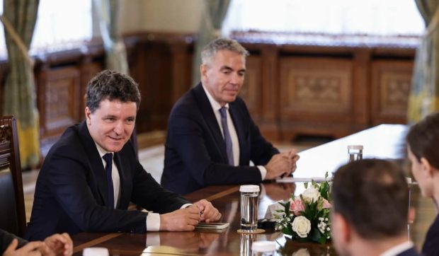 Nicușor Dan e lăudat că nu cedează în fața partidelor: „Un președinte care nu le răspunde la comenzi”, spune un fost europarlamentar