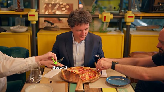 Nicușor Dan despre buget: „De ani de zile plătim o pizza medie și mâncăm o pizza mare”