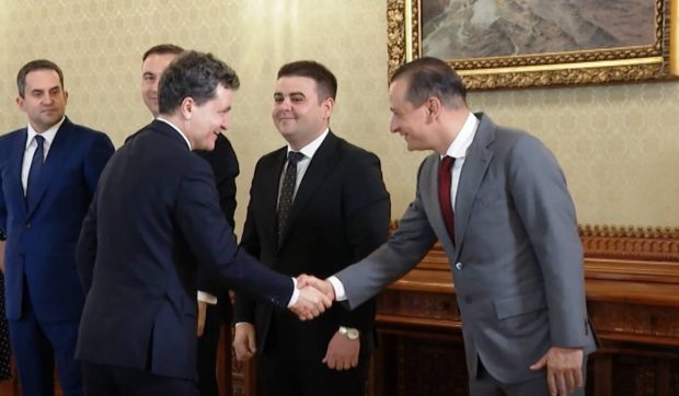 Băluță a explicat de ce s-a plecat în fața lui Nicușor Dan, după ce a spus că e ca Django al lui Tarantino în campanie: „o dispută fără lovituri sub centură”