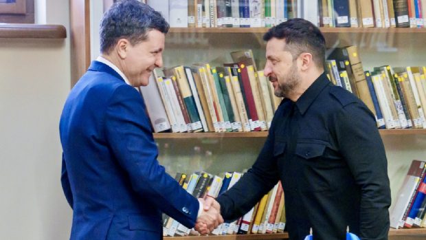 Un aliat al lui Putin, invitat-surpriză la summitul din Ucraina la care participă și Nicușor Dan. Semnalul transmis UE de vizita lui Vucic