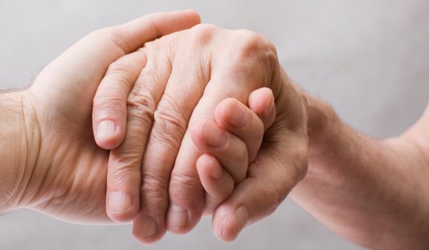  7 afecțiuni ascunse de piele și unghii fragile și cum să le recunoști rapid.