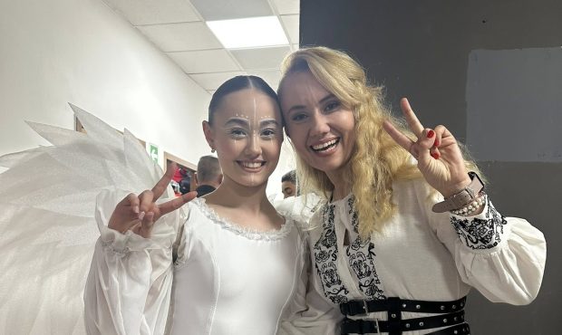 Imagine Stire Ce relație are Oana Ioniță cu fiica ei, Isabel, în vârstă de 14 ani. „Îmi dă și lecții de viață. E mâna mea dreaptă” | 2review.ro