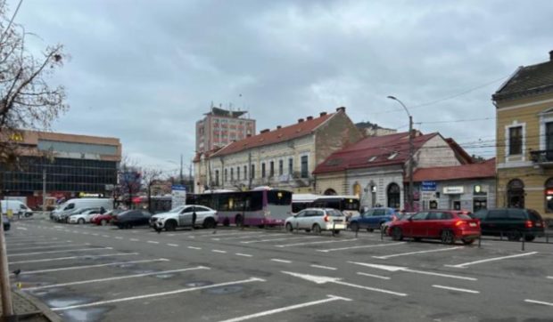 Una dintre cele mai mari parcări din centrul orașului Cluj-Napoca se închide timp de o lună și jumătate