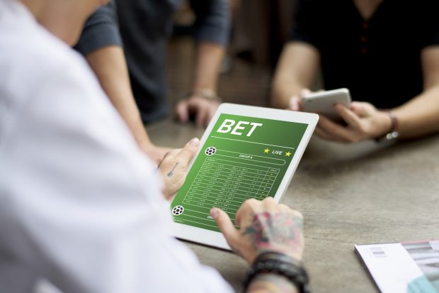 Ponturi pe bune sau clickbait? Cum îți dai seama dacă un site chiar merită încrederea ta