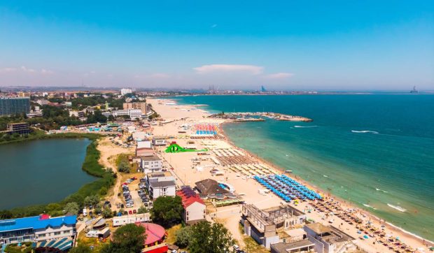Ce a găsit Horia Constantinescu după un control pe faleza din Eforie Nord: „Un loc desprins din Pakistan sau India”