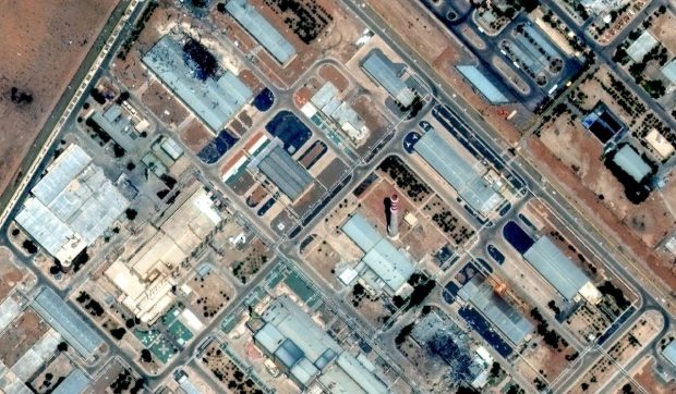 Rețeaua nucleară iraniană este decimată, arată ultimele imagini din satelit. Experții explică de ce nu este suficient
