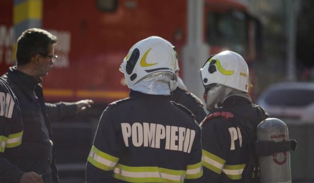 O butelie a explodat chiar în centrul orașului Cluj-Napoca: trei persoane au avut nevoie de îngrijiri medicale