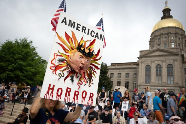 LIVE TEXT „No Kings” – 2.000 de proteste anti-Trump pe fondul paradei militare de ziua sa. Președintele spune că parada va avea loc!
