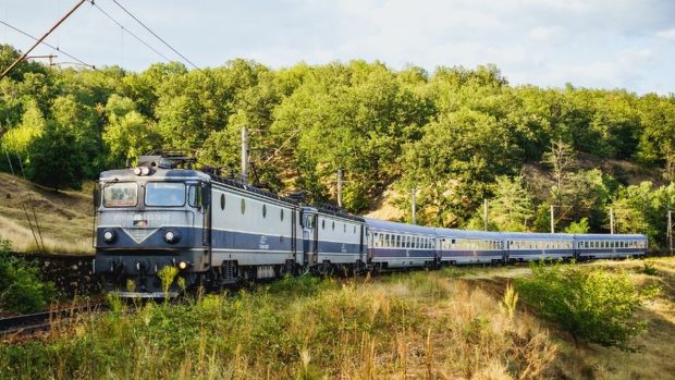 Trenurile care trec prin Cluj vor avea opriri suplimentare în Bonțida pe timpul festivalului Electric Castle