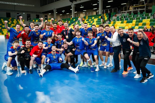 Naționala masculină de tineret a câștigat primele 2 meciuri din grupă la Campionatul Mondial din Polonia și s-a calificat în faza a doua a turneului