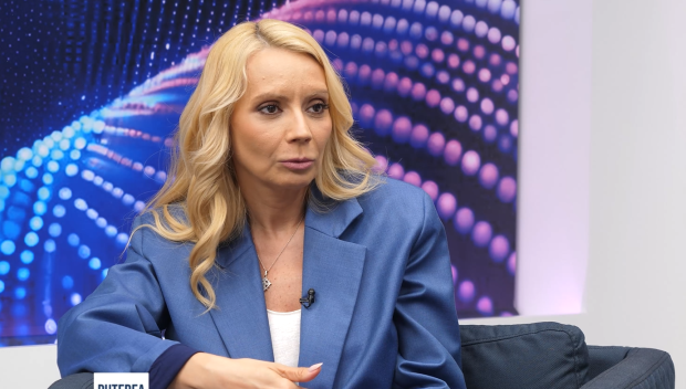 Imagine Stire Daciana Sârbu a spus povestea Mariei, fetița pe care a adoptat-o: „Mi-am pus întrebarea dacă sunt o mamă bună” | 2review.ro