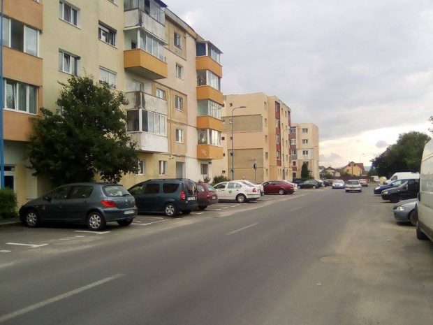 Locuitorii din Brașov vor rămâne fără locuri de parcare, dacă nu participă la licitație. Și tarifele se schimbă