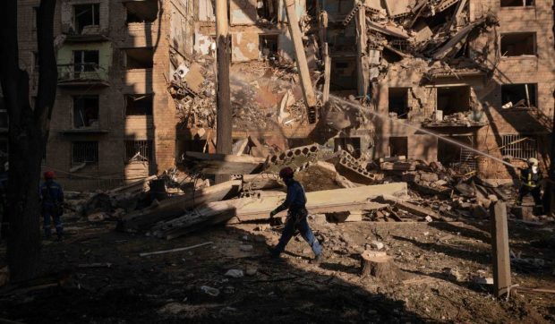 Un oraș cheie din estul Ucrainei atacat violent de Rusia, în timp ce Kremlinul salută cooperarea cu Coreea de Nord