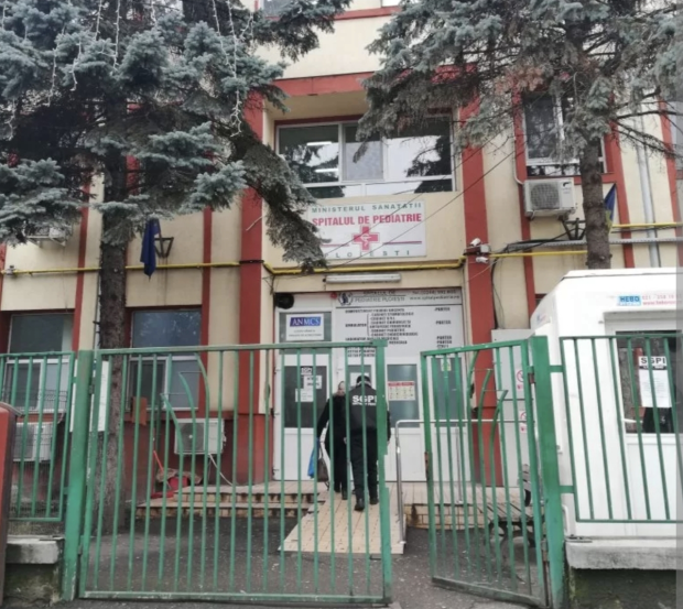 Medicii de la Spitalul de Pediatrie Ploiești, acuzați că ar fi uitat pansamente în abdomenul unei adolescente
