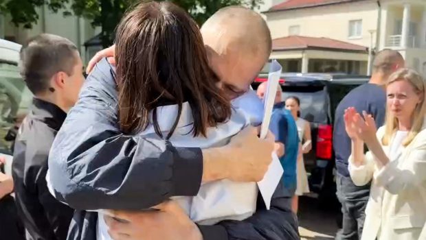 Aleksandr Lukașenko l-a eliberat pe soțul principalei opozante a regimului său. Svetlana Tihanovskaia i-a mulțumit imediat lui Donald Trump