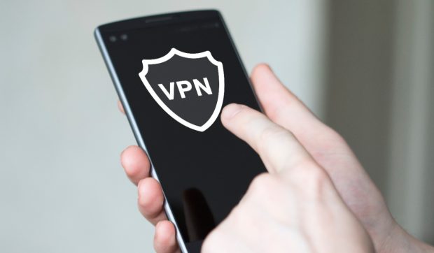 Companiile tech occidentale cedează cenzurii Kremlinului. Cum pot rușii să ocolească blocarea VPN-urilor