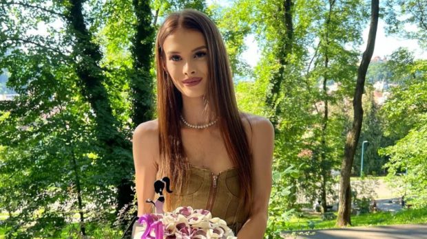Sora Teodorei Marcu rupe tăcerea după ce nu a fost la înmormântare. „Plecarea ta mi-a sfâșiat sufletul”. De ce Adina a lipsit de la funeralii