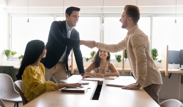 Ce nu au înțeles încă companiile despre generația Z. Un sondaj EY arată ce vor tinerii de la șefi și de la angajatori