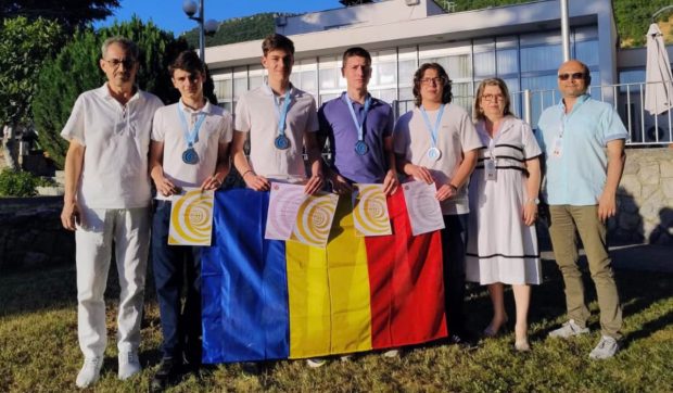Un elev din Timișoara a câștigat medalia de aur la Olimpiada Balcanică de Fizică 2025, în Macedonia de Nord
