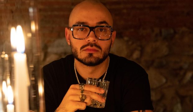 Imagine Stire Victor Dorobanțu, coleg cu Lady Gaga. Vor juca împreună în „Wednesday”, serialul de pe Netflix | 2review.ro