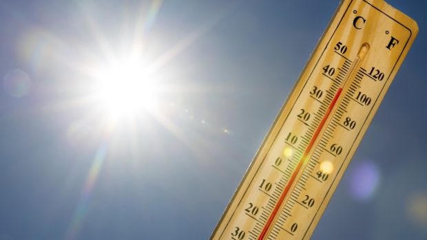Cum va fi vremea sâmbătă și duminică în București: temperaturi de până la 33 de grade Celsius și cer senin