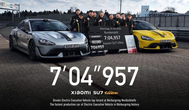 O mașină electrică cu nume de smartphone a obținut un nou record pe celebrul circuit de la Nürburgring