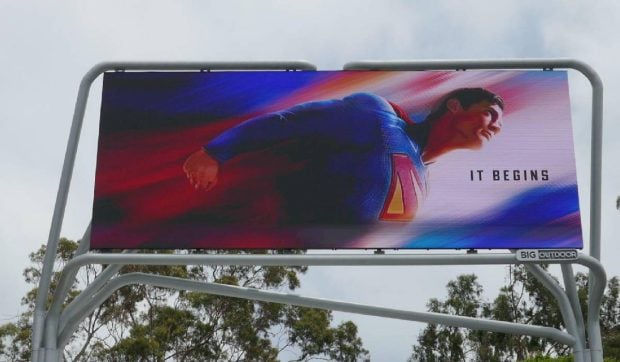 „Awww, cineva are nevoie de o îmbrățișare”: răspunsul echipei Superman pentru cei care acuză filmul că e superwoke