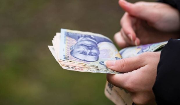 Cât vor plăti statului cei peste 8,3 milioane de români care plătesc pensii private începând cu 1 august