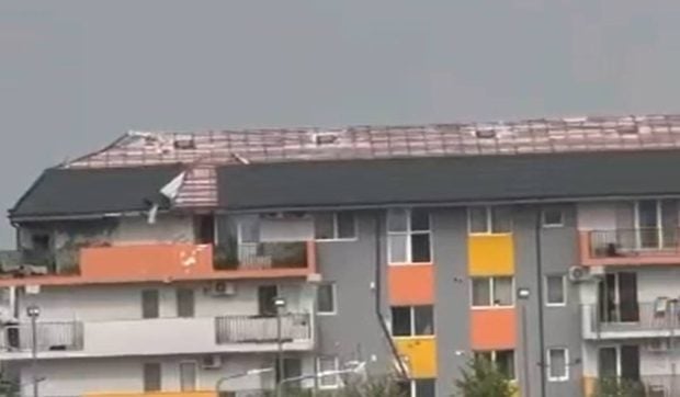 Cum arată blocul de pe care a plecat acoperișul ucigaș care a omorât o femeie din Otopeni