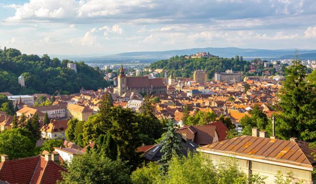 Tot mai mulți turiști aleg să vină în România. Lista orașelor pe care le vizitează călătorii în țara noastră