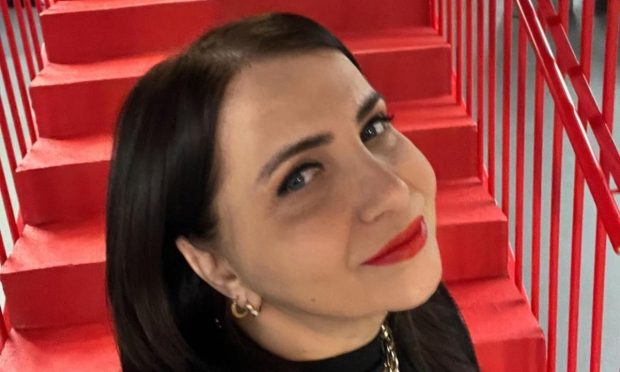 Carmen Șerban, de nerecunoscut în cea mai recentă fotografie: „Arăți bestial”. Ce a făcut vedeta pentru a-și schimba aspectul fizic