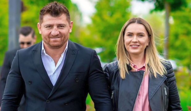Imagine Stire Cătălin Moroșanu, la un pas să divorțeze de Georgiana. Ce s-a întâmplat în căsnicia lor: „Distanța ne omoară” | 2review.ro
