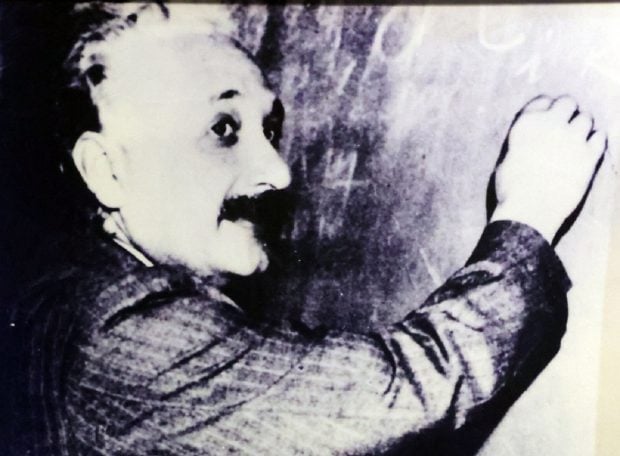 Cine a fost Albert Einstein