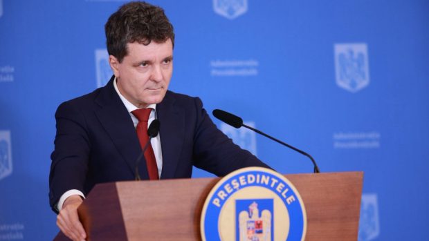 Dan merge agale pe cărarea potrivită