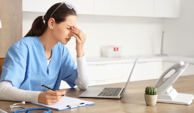 Guvernul taie finanțările spitalelor care raportează cazuri false și schimbă regulile pentru clinicile private