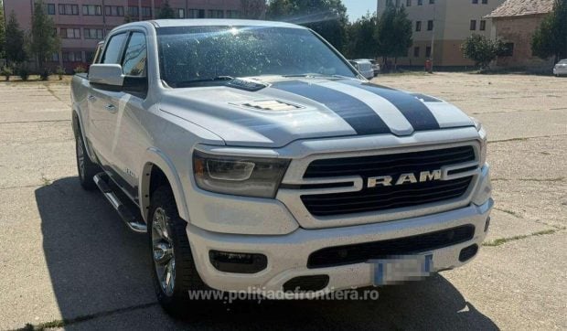 Un italian și-a cumpărat un Dodge RAM cu 75.000 de euro și a rămas fără mașină la intrare în România