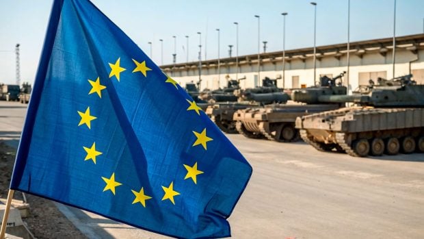 Șoselele și căile ferate din estul Europei nu sunt pregătite pentru un război cu Rusia, spune comisarul UE pe transporturi: tancurile s-ar bloca pe sub poduri