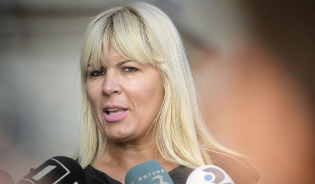 Imagine Stire Cum a apărut Elena Udrea la munte alături de Adrian Alexandrov și fiica lor. „Eva si Igor, care ne-a apărat de urs. Este puternic” | 2review.ro