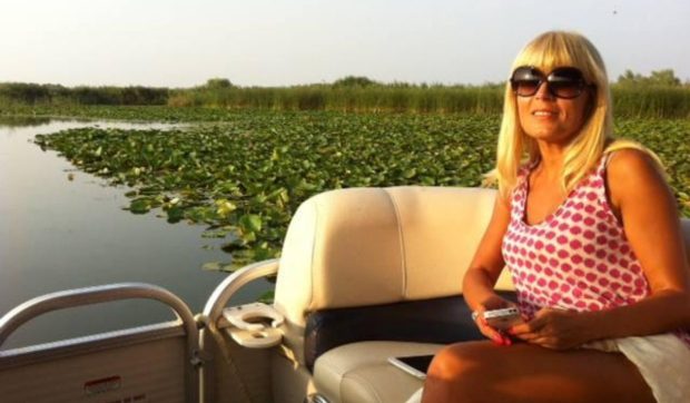 Unde a ales Elena Udrea să se relaxeze după închisoare. Își petrece vacanța alături partenerul său Adrian Alexandrov și fiica celor doi