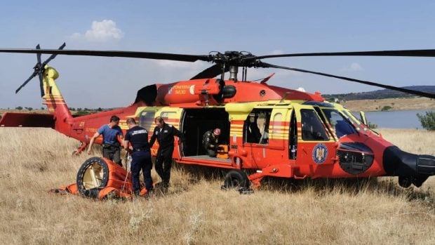 Bulgaria arde: Pompierii luptă cu incendiile cu ajutorul echipelor UE. România participă cu un Black Hawk care a aruncat 25 de tone de apă asupra pădurilor
