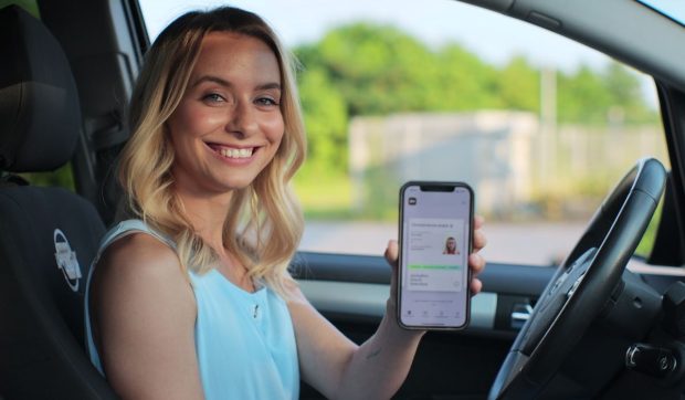 Permis de conducere digital, obligatoriu în România printr-o directivă a Uniunii Europene, începând din acest an