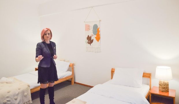 Imagini dintr-un adăpost gratuit din Brașov, pentru victimele violenței domestice: este păzit și într-o locație secretă