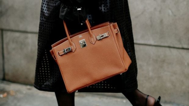 Genți de lux Hermes, Dior și Chanel, de peste 1 milion de euro, furate în 20 de minute, dintr-un second-hand din Paris