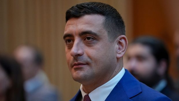 Omul lui Meloni, ironii la adresa lui George Simion, la moțiunea de cenzură împotriva Ursulei von der Leyen: unora le place să piardă și acasă și în deplasare
